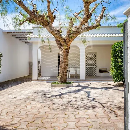 Holiday home Kelly By Cala Salento *